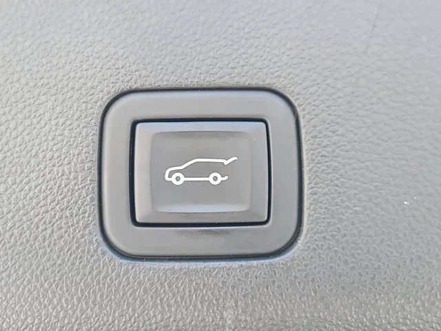 Used 2023 Black Raven Cadillac Premium Luxury image 9