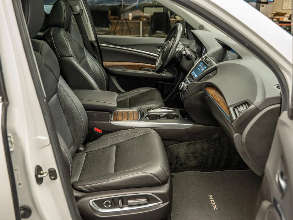 Used 2020 White Acura Technology image 24