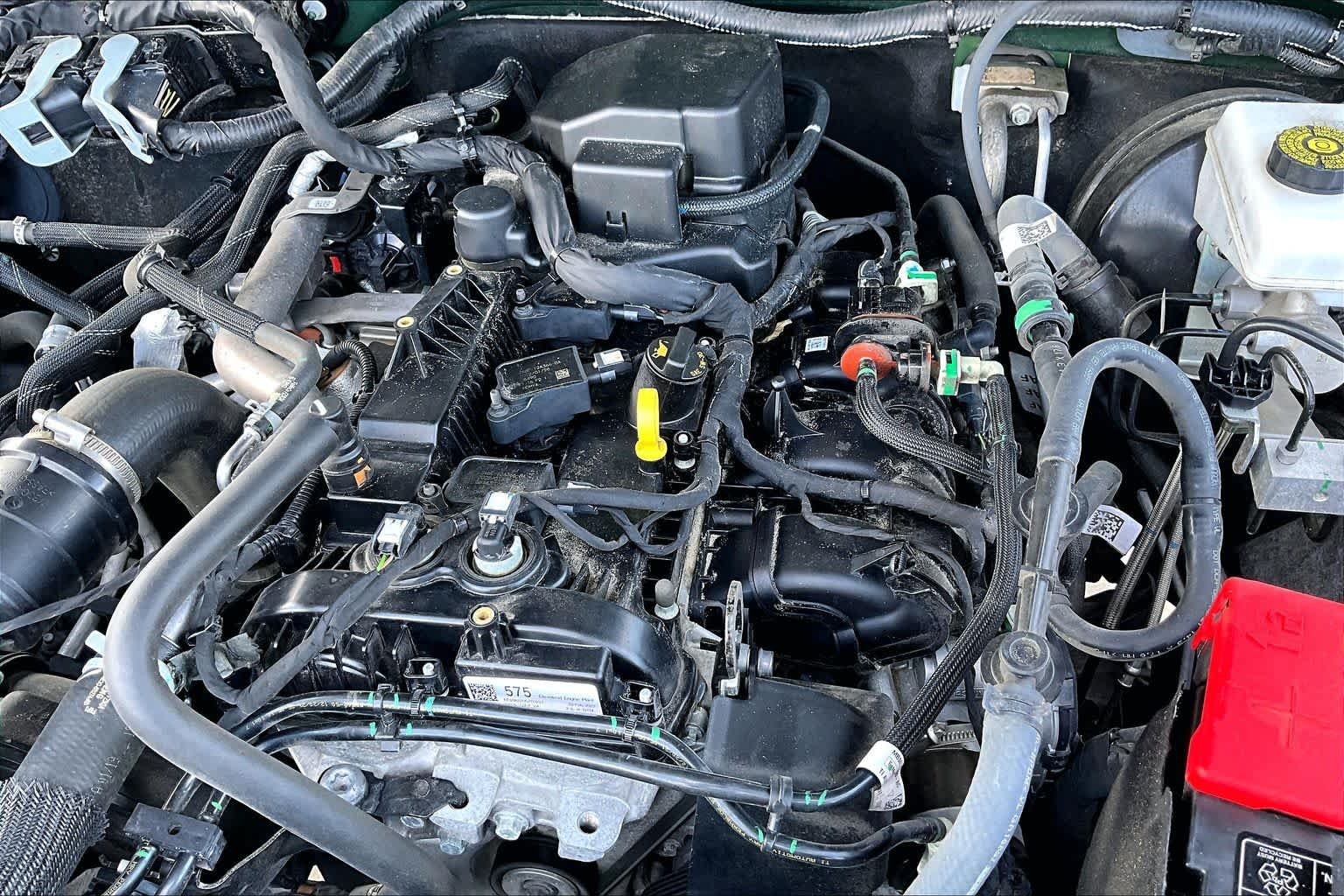 Used 2022 Eruption Green Metallic Ford Badlands image 33