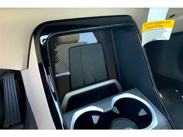 New 2025 Black Sapphire Metallic BMW xDrive28i image 16