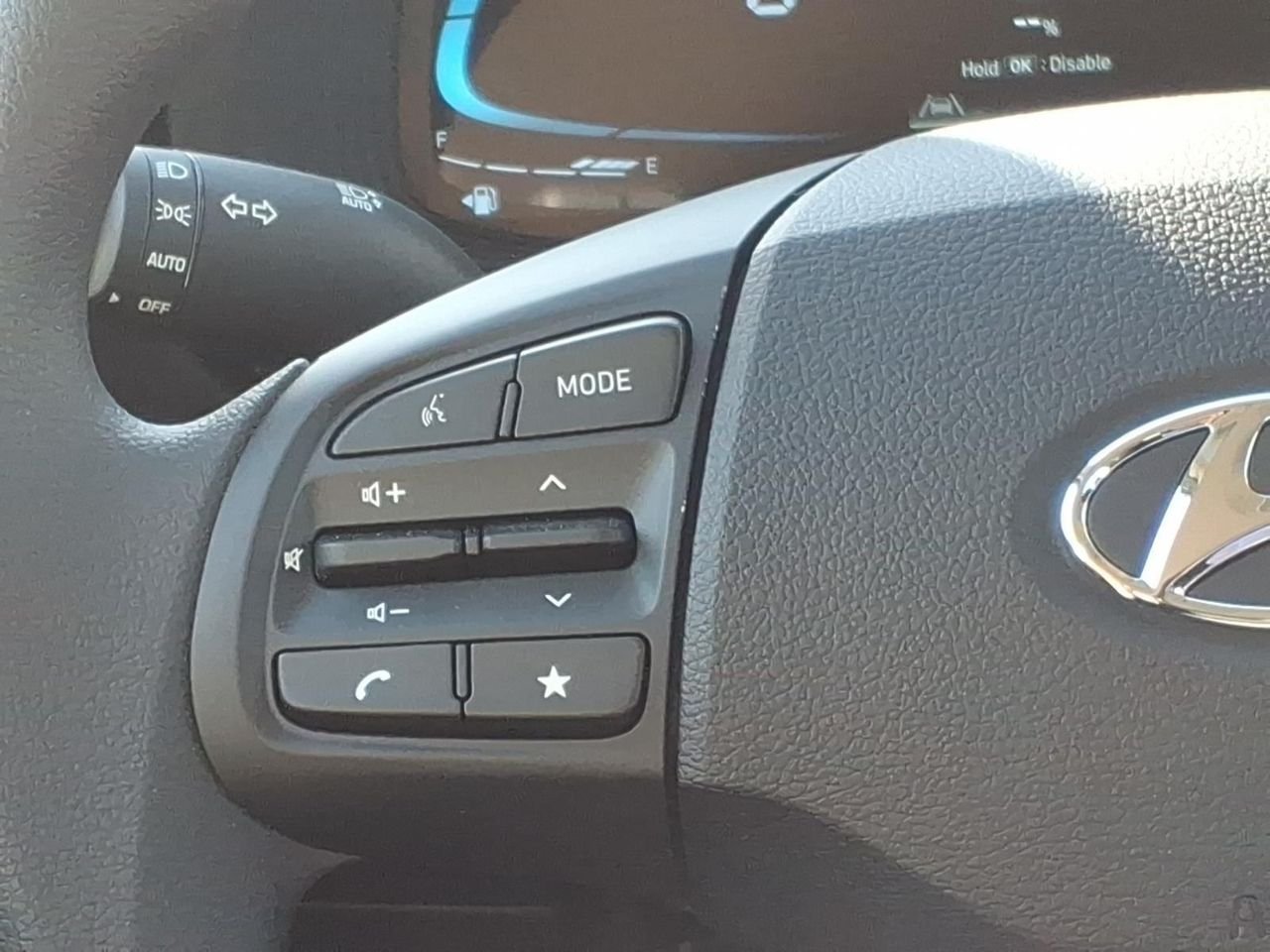 New 2026 Onyx Black Hyundai SE image 16