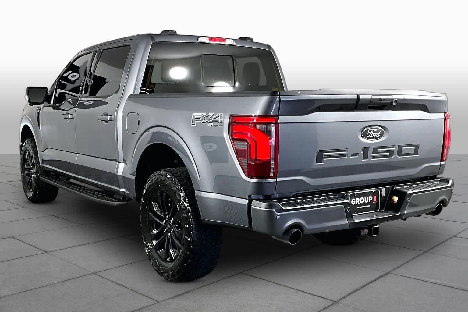 Used 2024 Carbonized Gray Metallic Ford LARIAT image 11