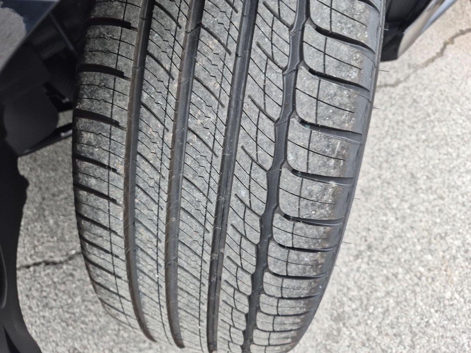 New 2027 Obsidian Black Metallic Mercedes-Benz GLE 450 image 12