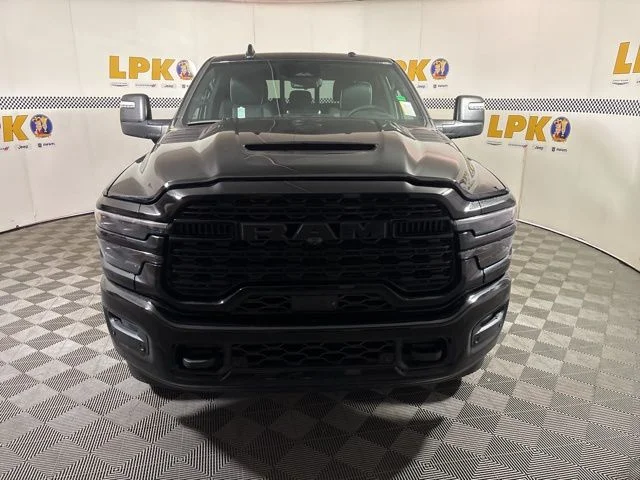 New 2026 Diamond Black Crystal Pearl-Coat Exterior Paint RAM Limited image 8