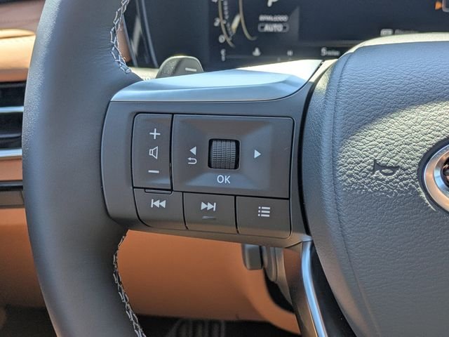 New 2026 2T RAD WHT INFINITI Autograph AWD image 27