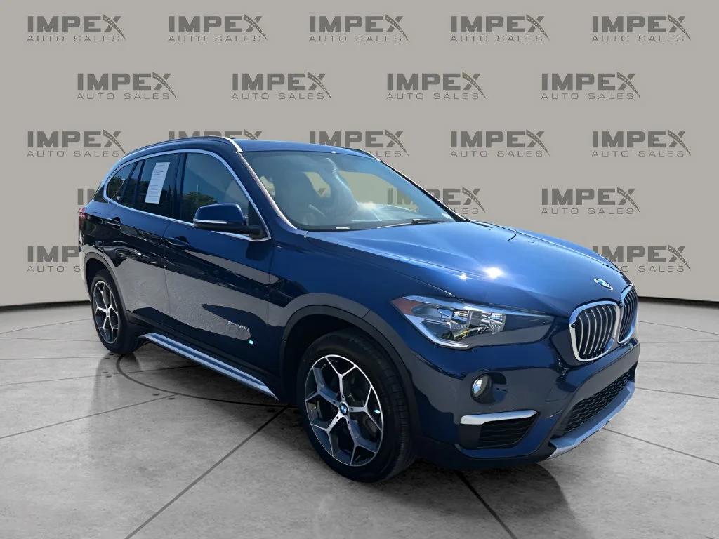 Used 2018 Blue BMW sDrive28i image 7