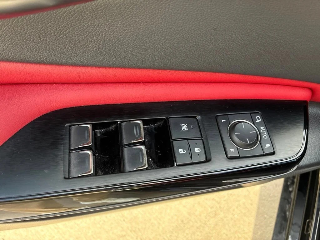 Used 2022 Black Lexus F SPORT image 7