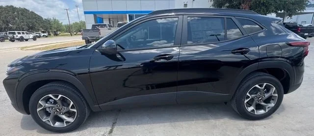 New 2026 Mosaic Black Metallic Chevrolet LT image 4