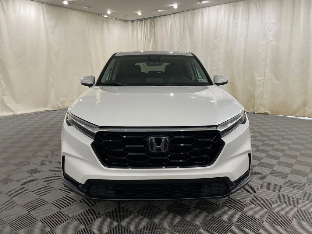Used 2024  Honda EX-L image 2