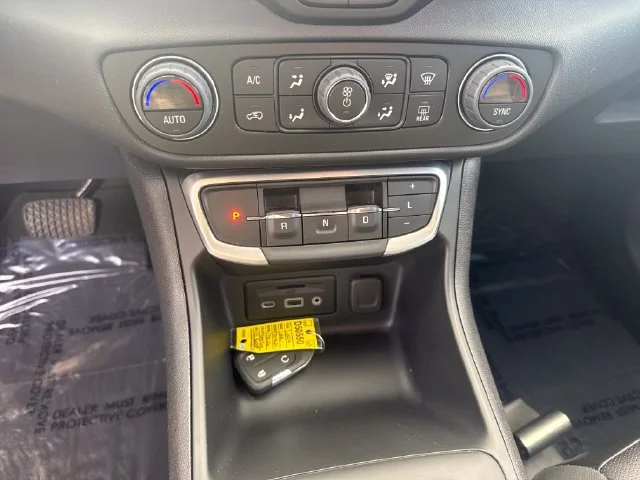 Used 2024 Sterling Metallic GMC SLT image 21