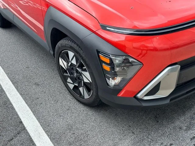 Used 2025 Orange Hyundai SEL image 10