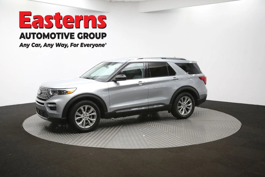 Used 2024 Silver Ford Limited image 62