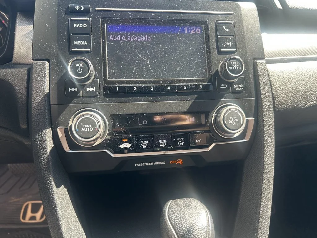 Used 2017 White Honda LX image 21