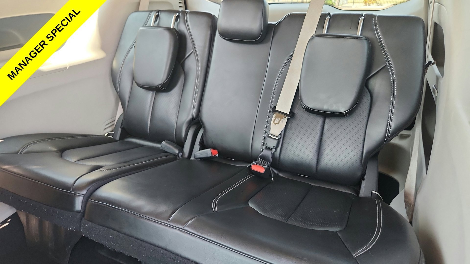 Used 2023 Gray Chrysler Touring L image 20
