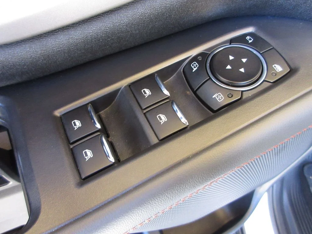 Certified Used 2025 Oxford White Ford Active image 10