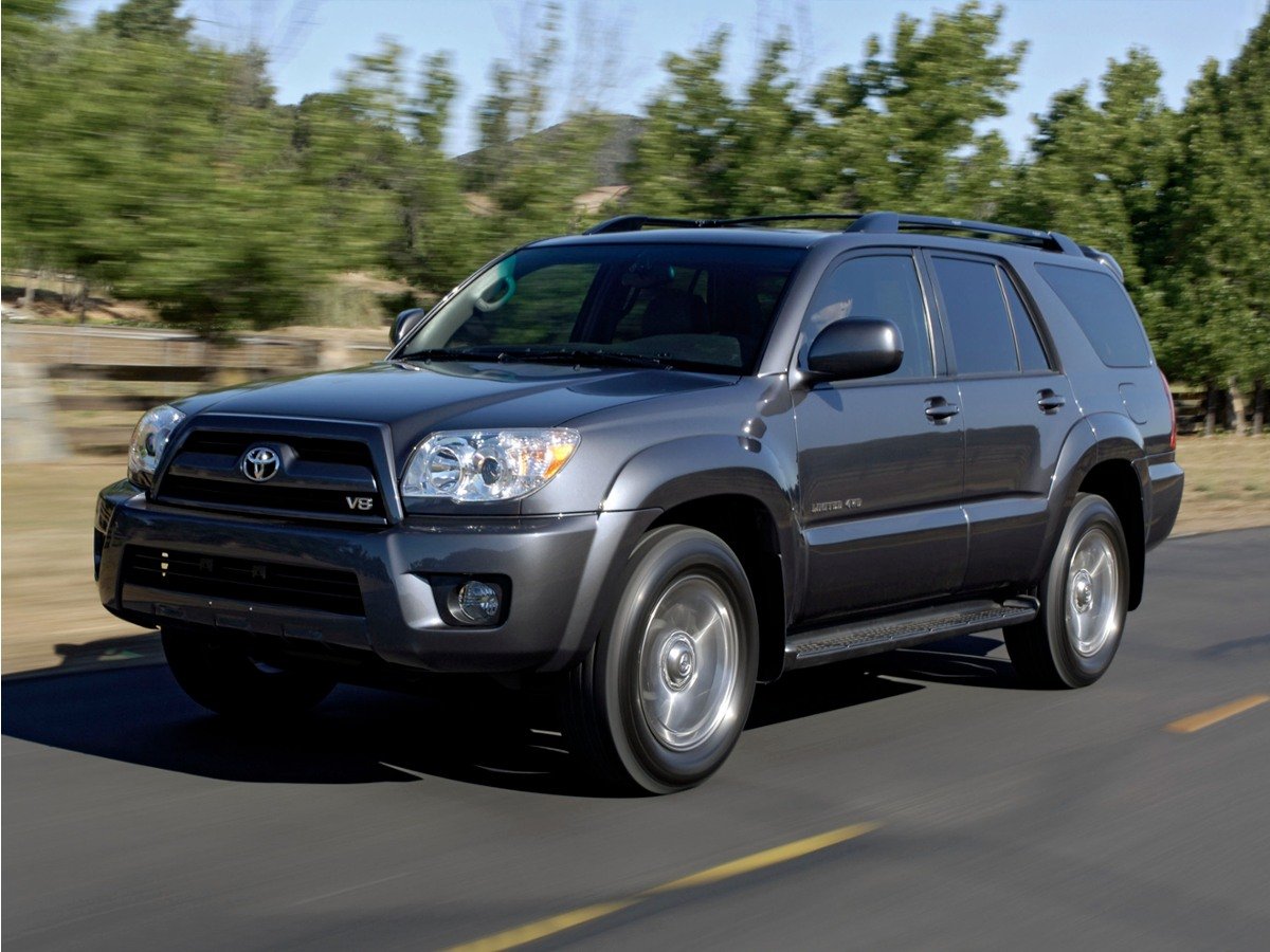 Used 2008 Silver Toyota SR5 image 1