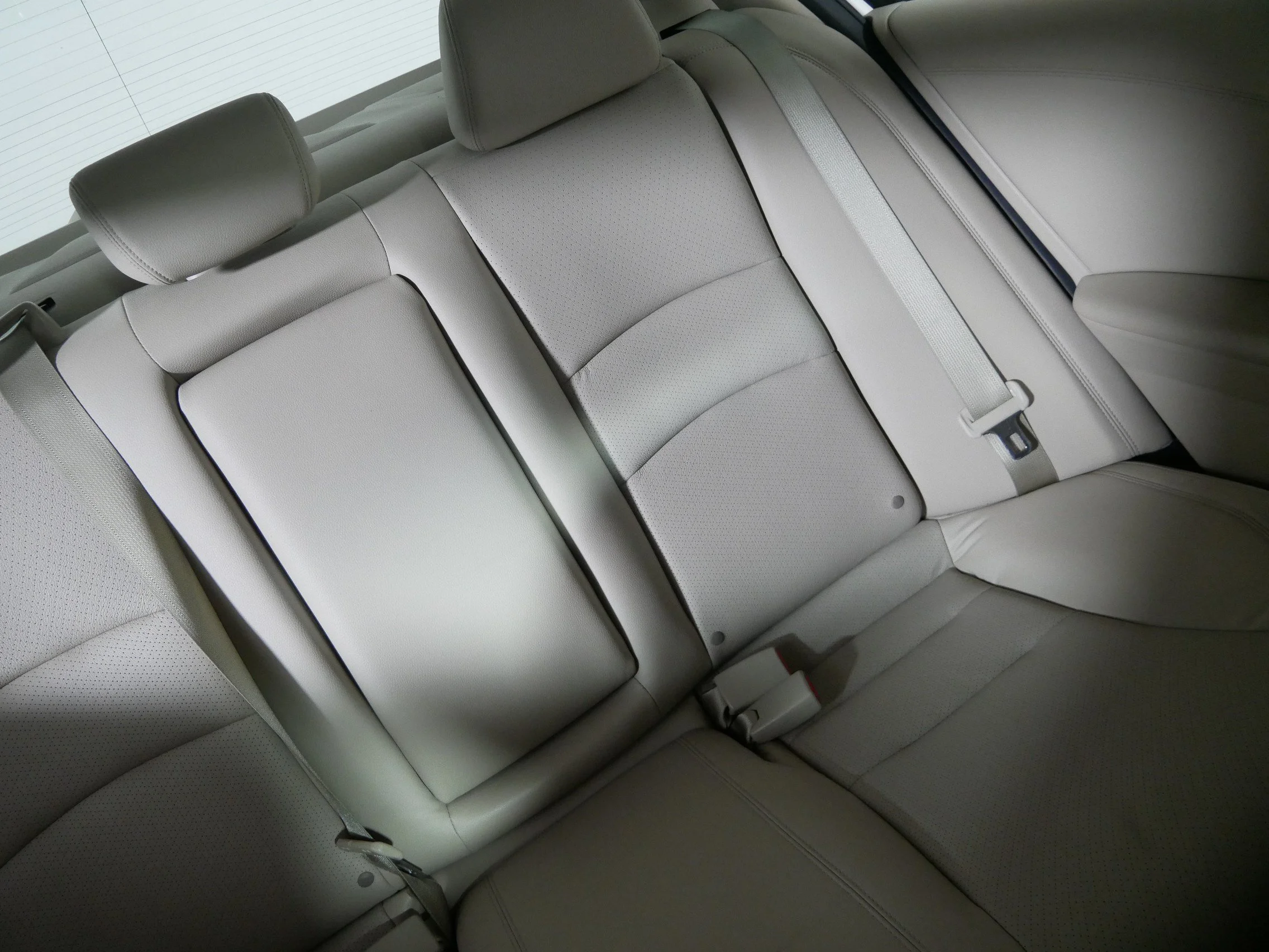 Used 2014 White Orchid Pearl Honda EX-L image 14