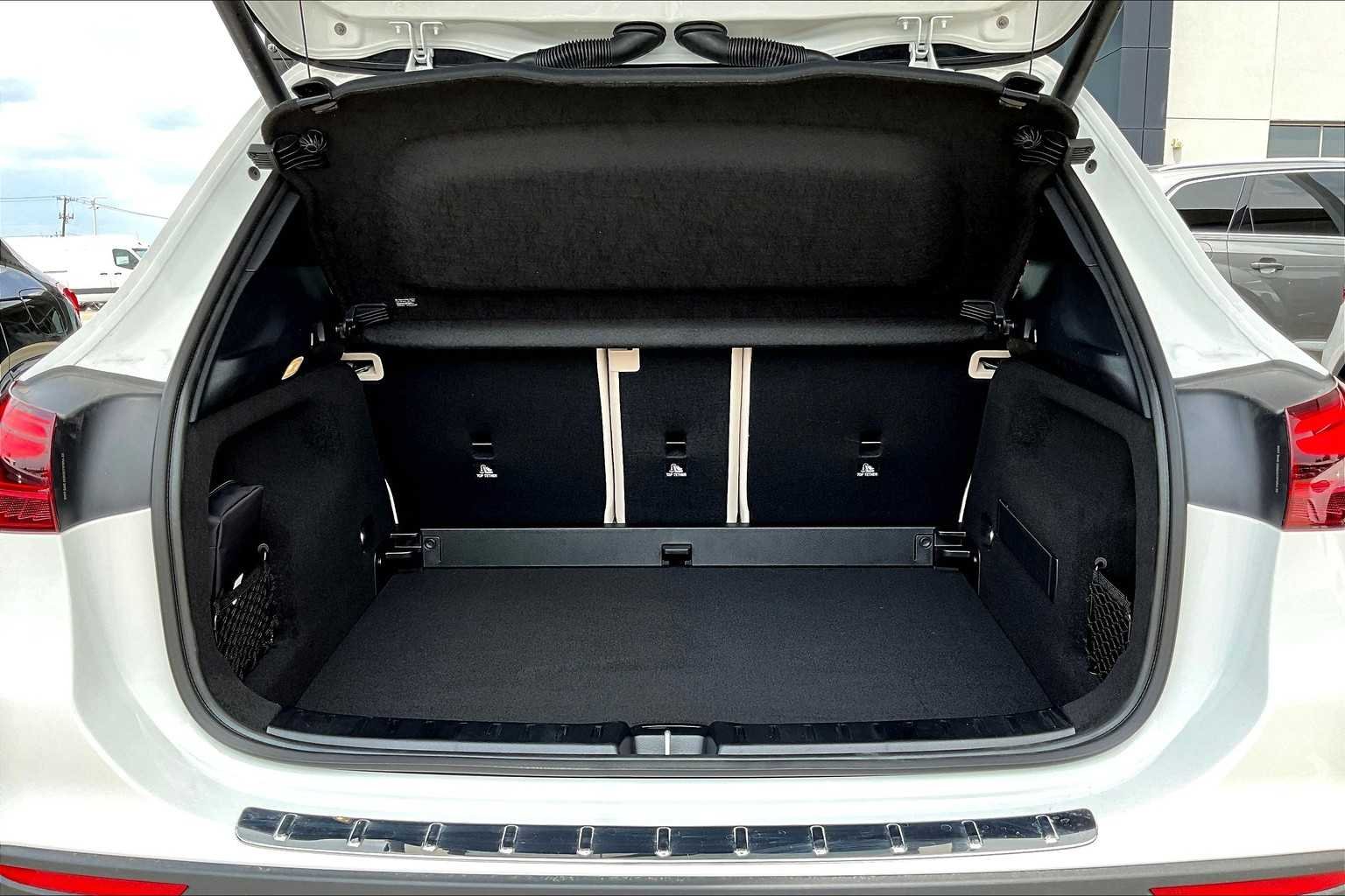 New 2026 Polar White Mercedes-Benz GLA 250 image 14