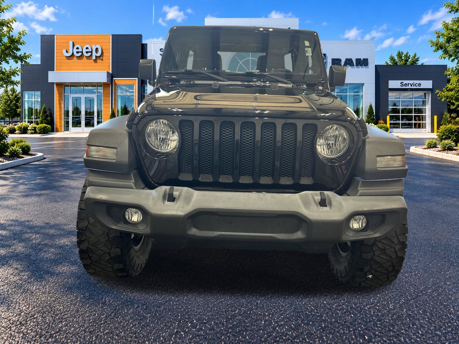 Used 2018 Black Jeep Unlimited Sport S image 5