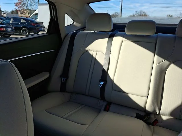 New 2026 White Hyundai SEL image 12