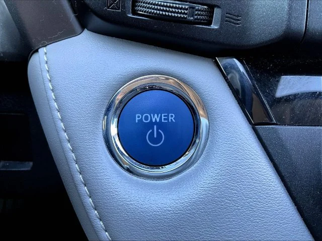 Used 2018 Gray Toyota Limited image 17