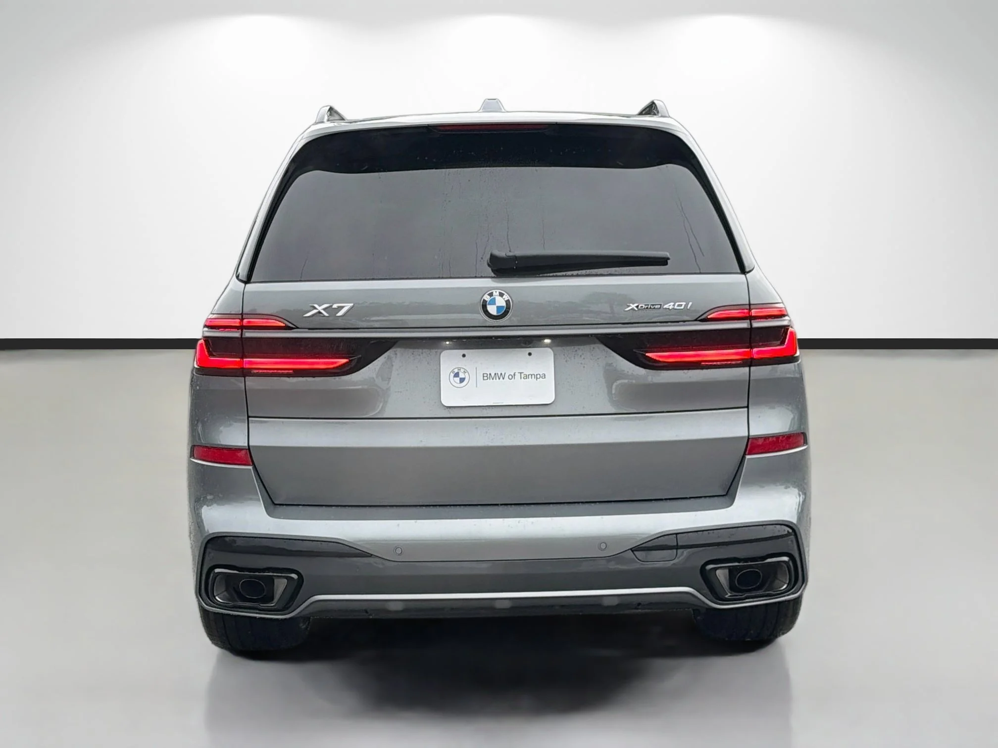 New 2027 Skyscraper Grey Metallic BMW xDrive40i image 4