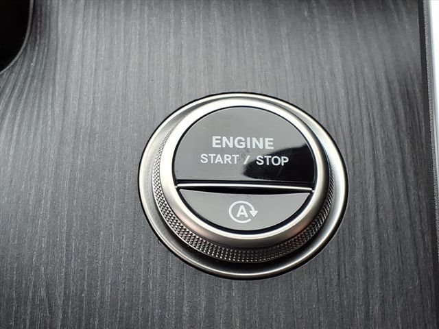 Certified Used 2025 White Mercedes-Benz C 300 image 25
