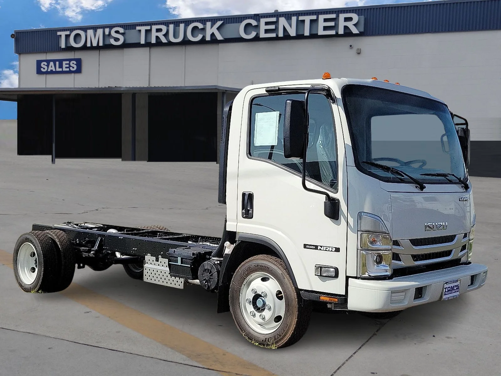 2026 Isuzu NRR's photo