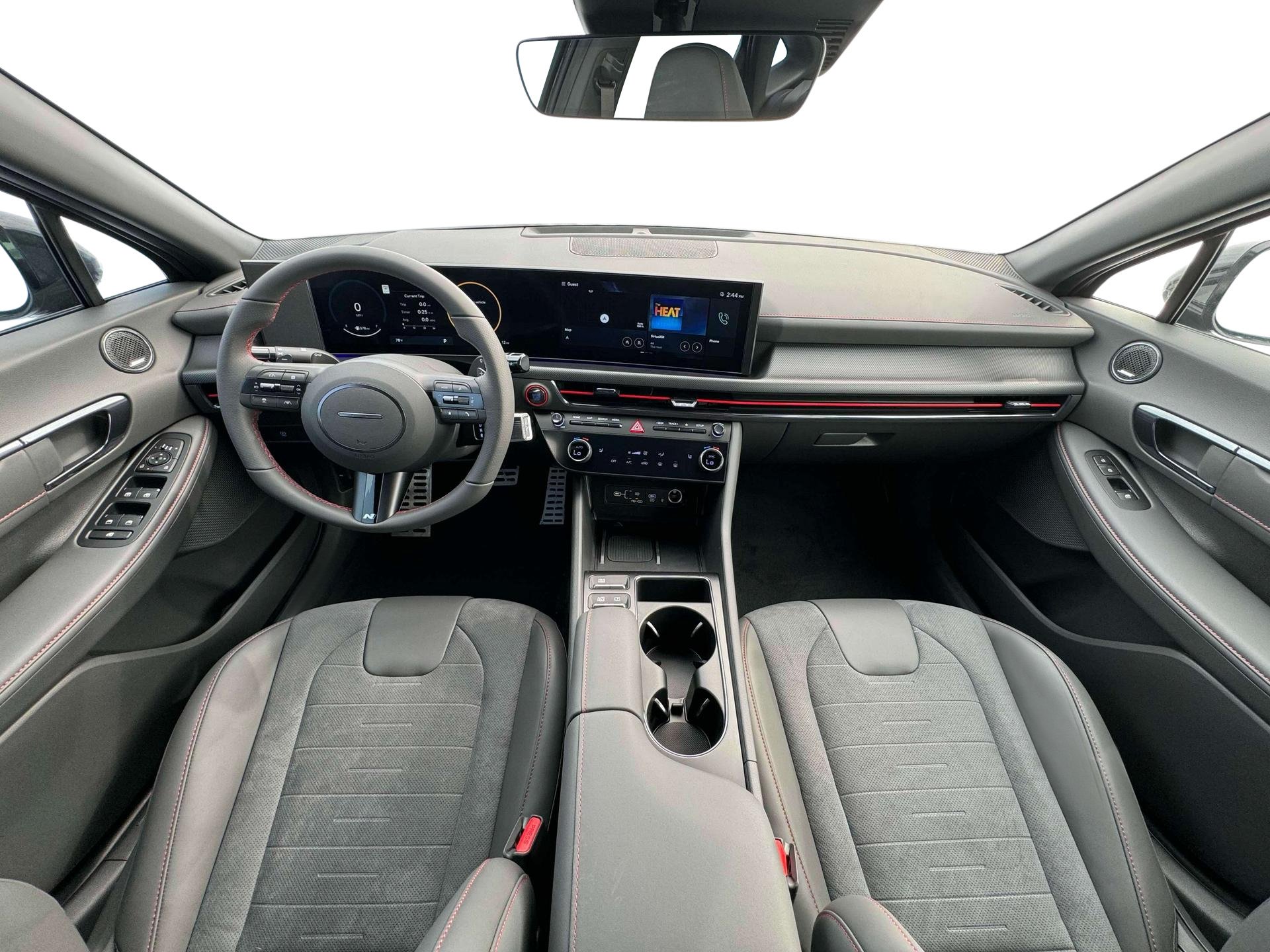 2025 Hyundai Sonata N Line - Photo 13