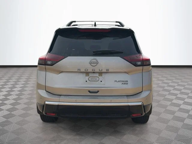 Used 2026 Gold Nissan Platinum image 6
