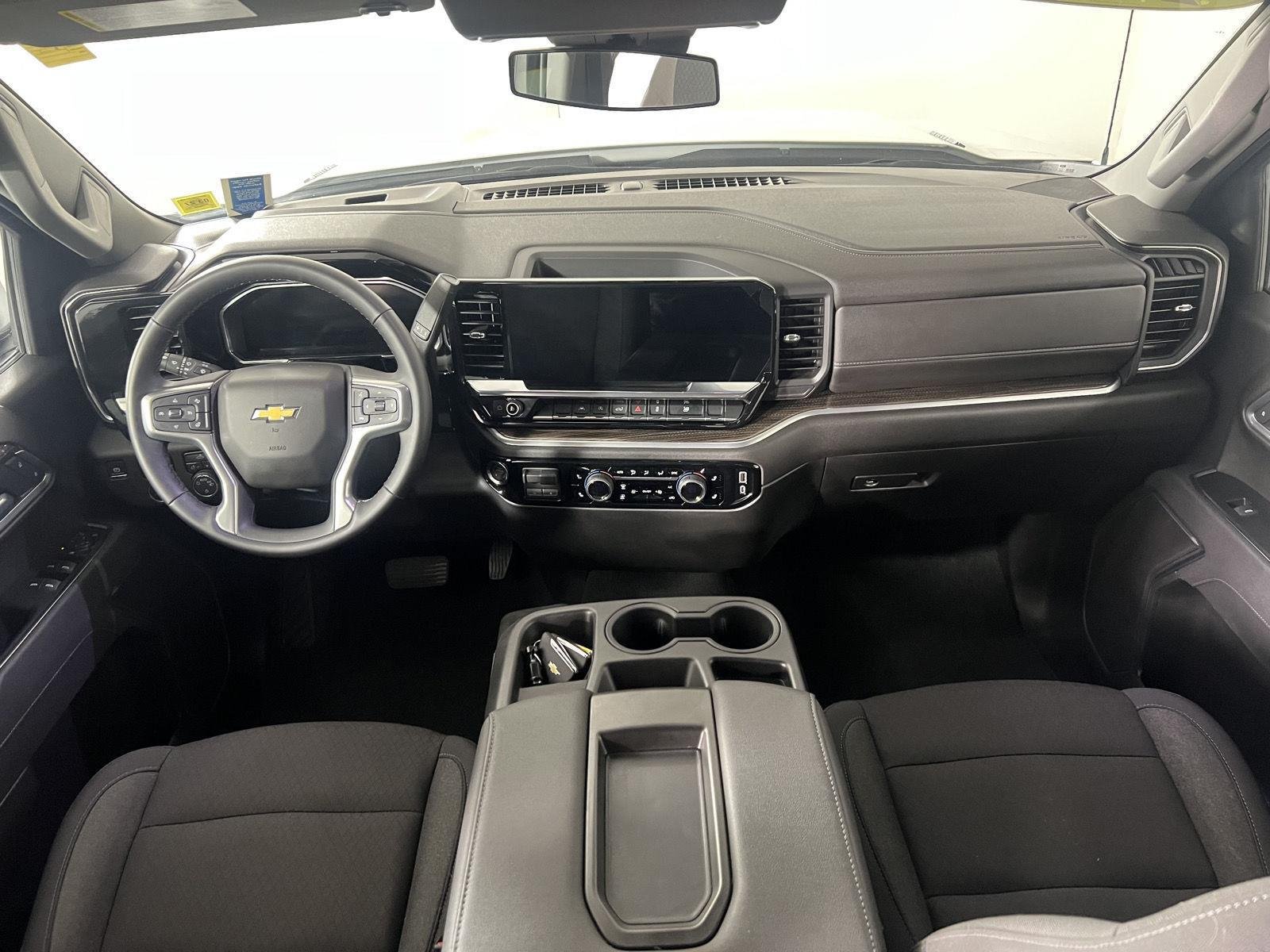 Used 2026 Summit White Chevrolet LT (2FL) image 3