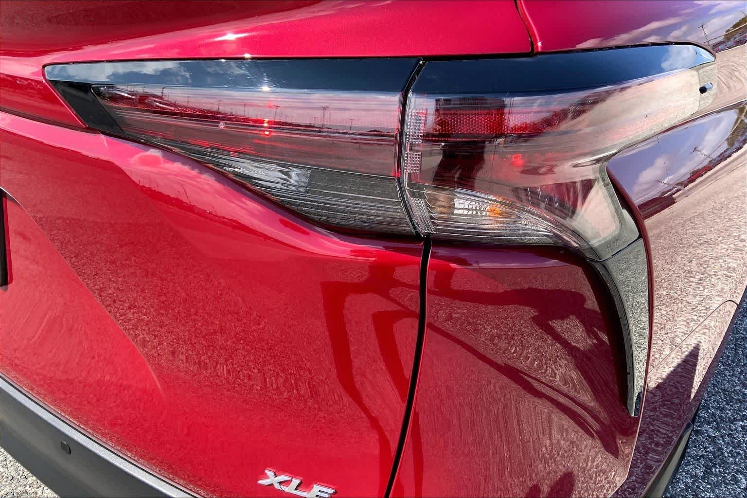 Used 2026 Ruby Flare Pearl Toyota XLE image 30