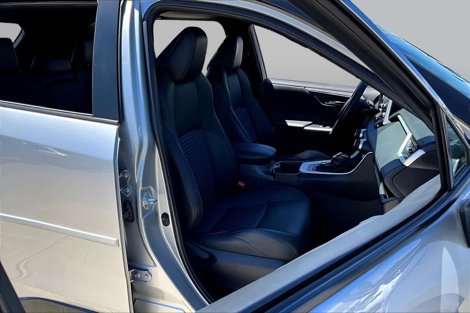 Used 2022 Silver Sky Metallic/Midnight Black Metallic Toyota Hybrid XSE image 8