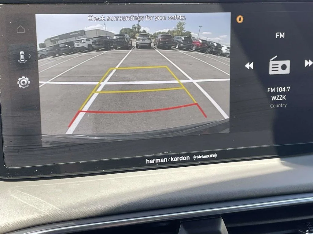 Used 2022 Black Hyundai SEL image 20