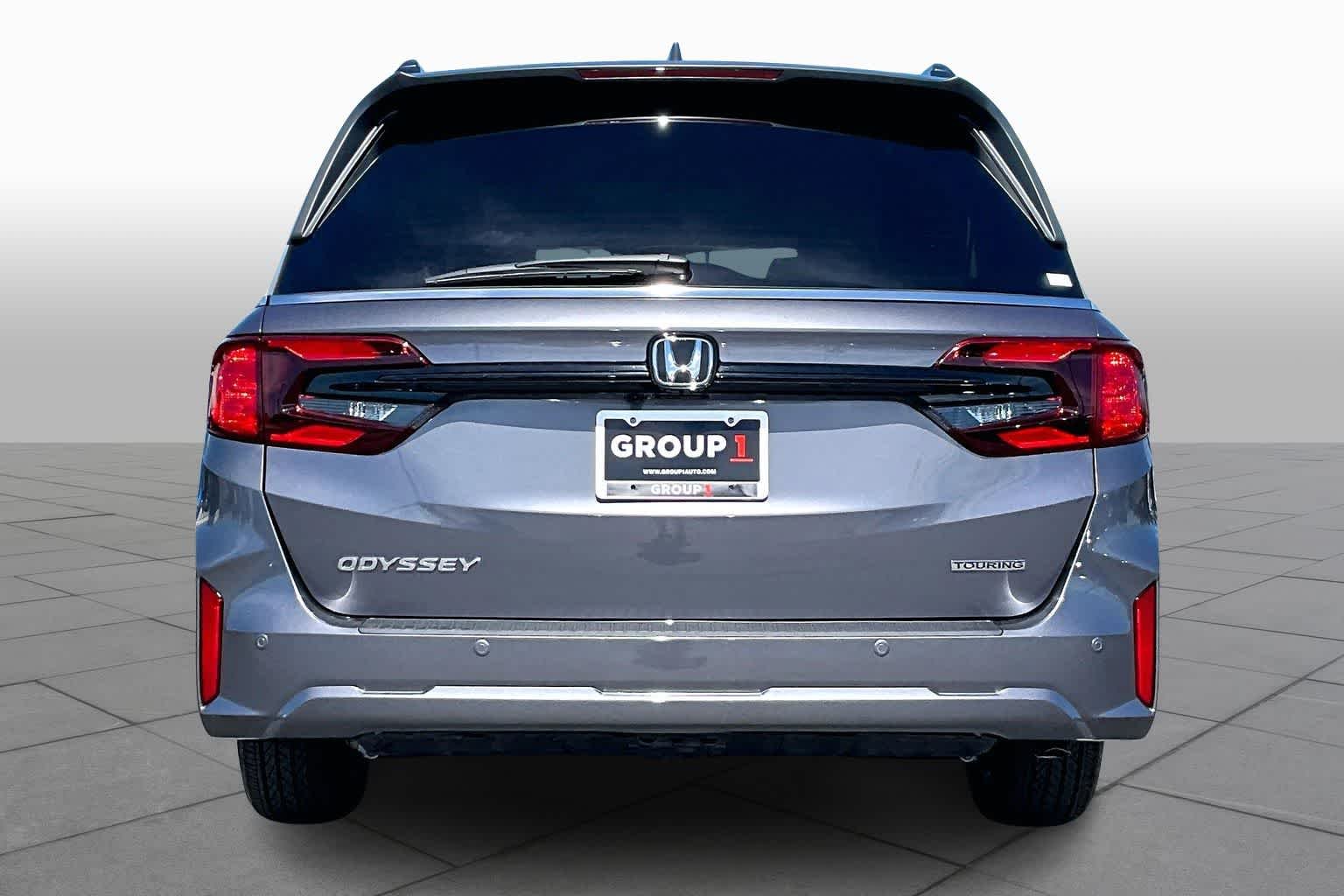 New 2026 Modern Steel Metallic Honda Touring image 4