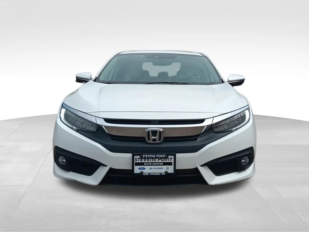 Used 2017 White Honda Touring image 9