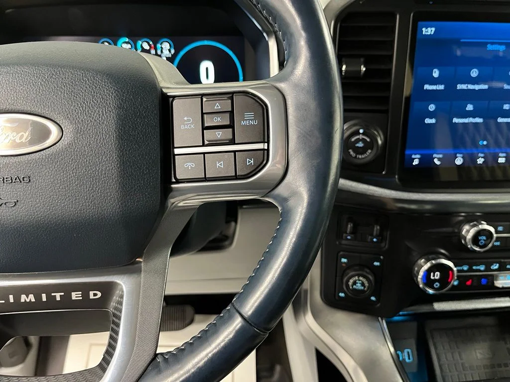 Used 2021 White Ford Limited image 30