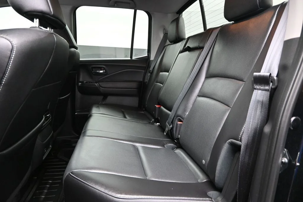 Certified Used 2024 Crystal Black Pearl Honda RTL image 17