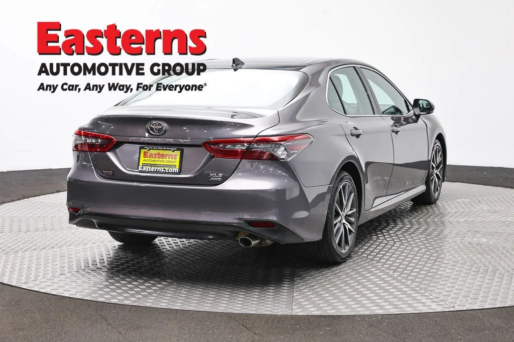 Used 2023 Gray Toyota XLE image 5