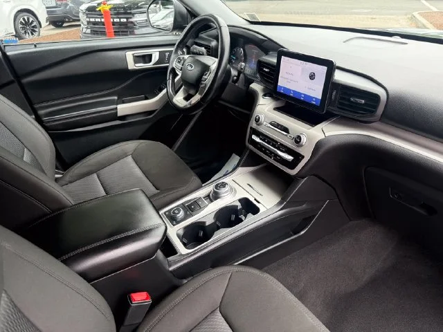 Used 2023 Black Ford XLT image 29