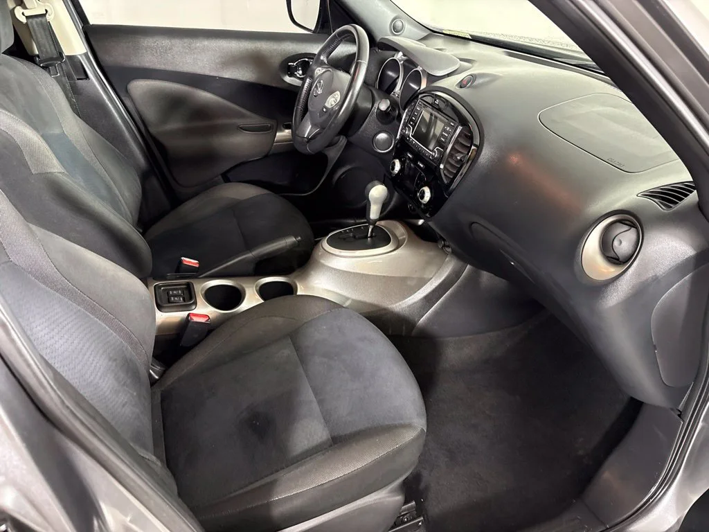 Used 2017 Gray Nissan SV image 17