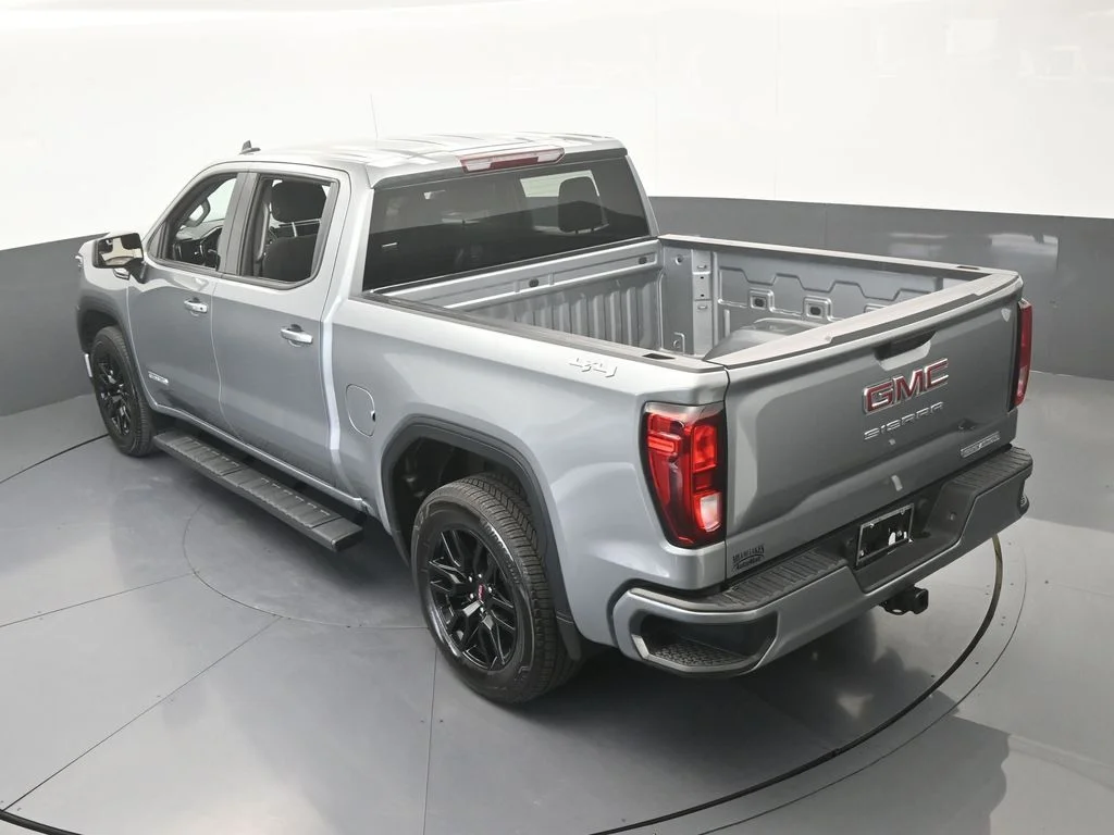 Used 2025 Sterling Metallic GMC Elevation image 45