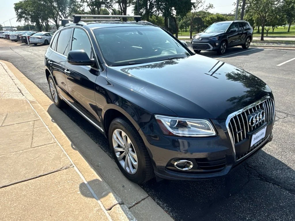 Used 2015 Moonlight Blue Audi 2.0T Premium image 8