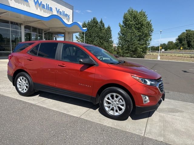 Used 2020 Chevrolet Equinox LS with VIN 2GNAXSEV5L6211309 for sale in College Place, WA
