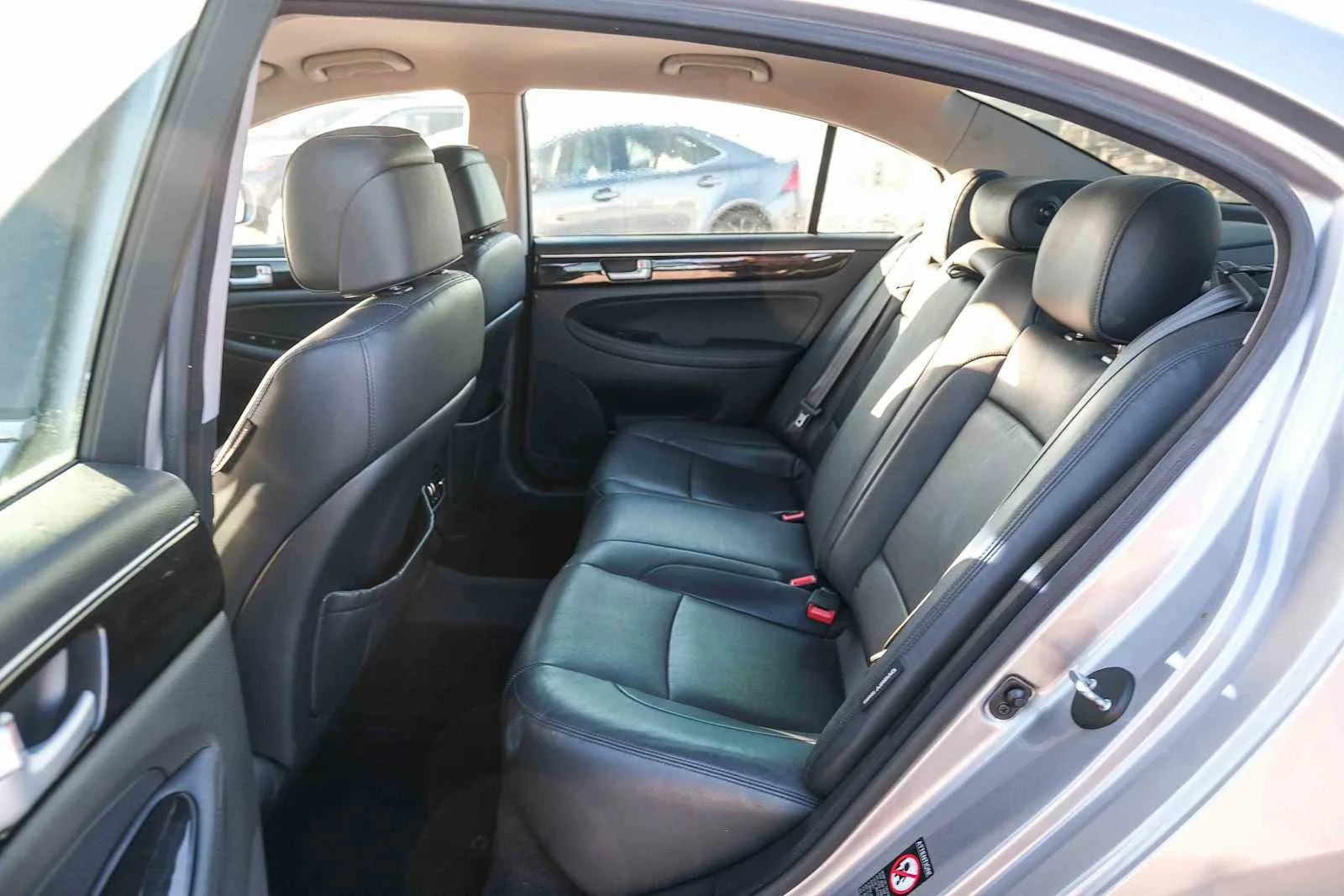Used 2013 Titanium Gray Metallic Hyundai 3.8L image 19