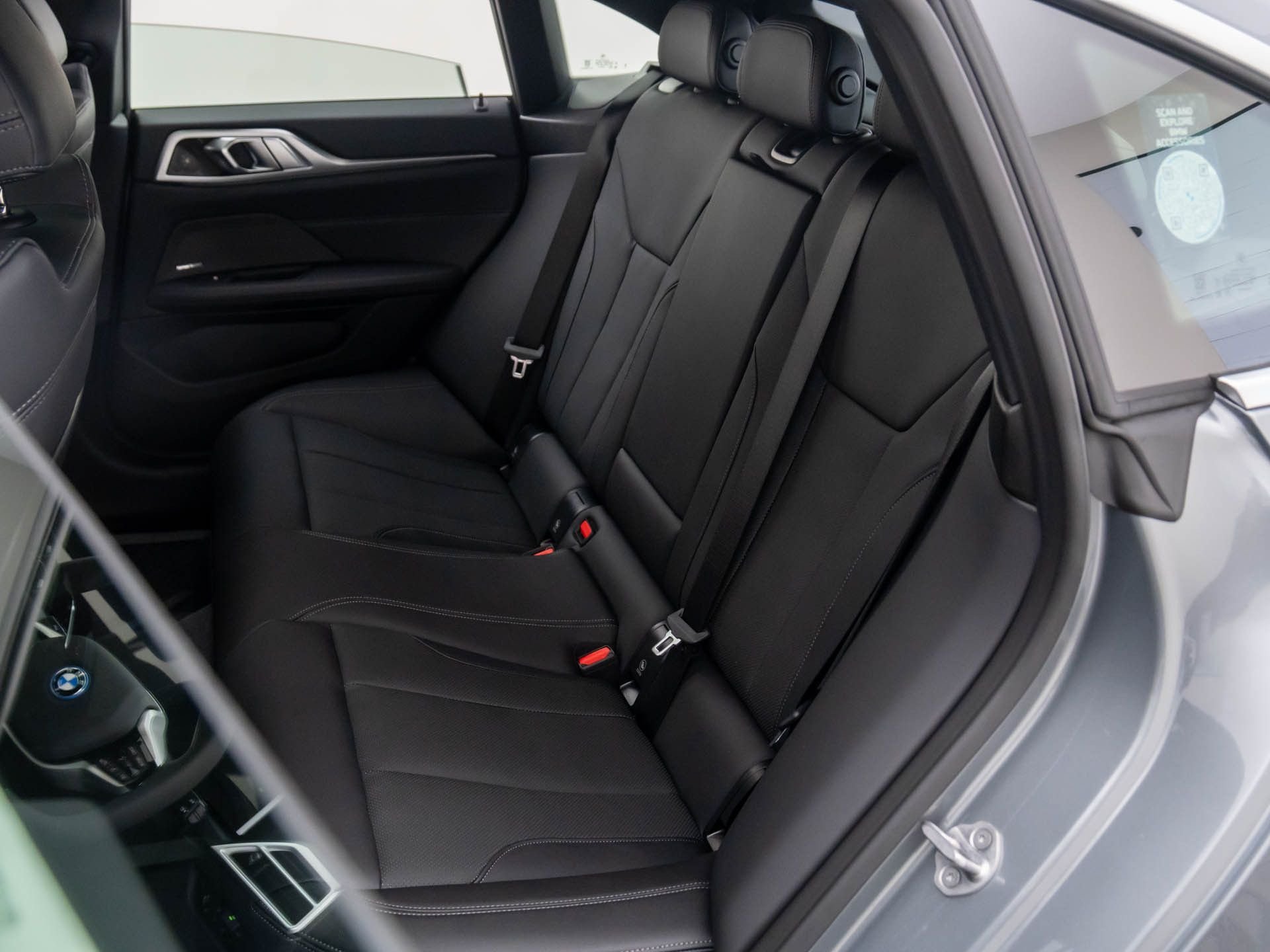 New 2026 Skyscraper Grey Metallic BMW xDrive40 image 18