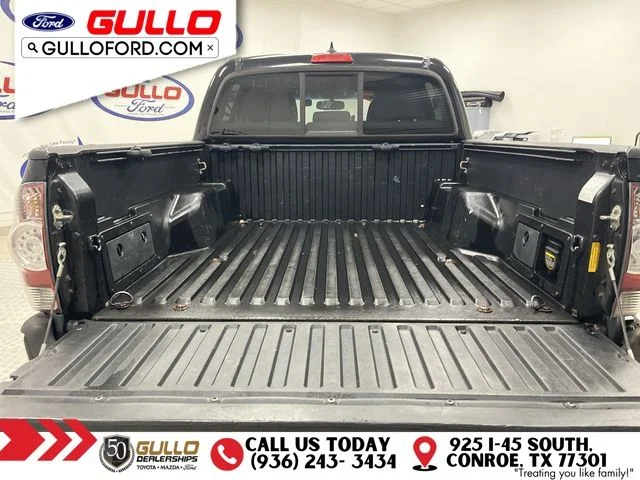 Used 2014 Black Toyota Base image 10