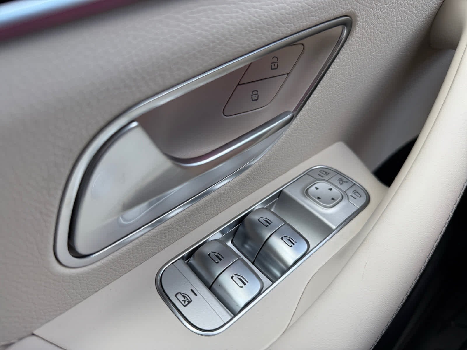 New 2026 Cirrus Silver Metallic Mercedes-Benz AMG® GLE 53 image 27