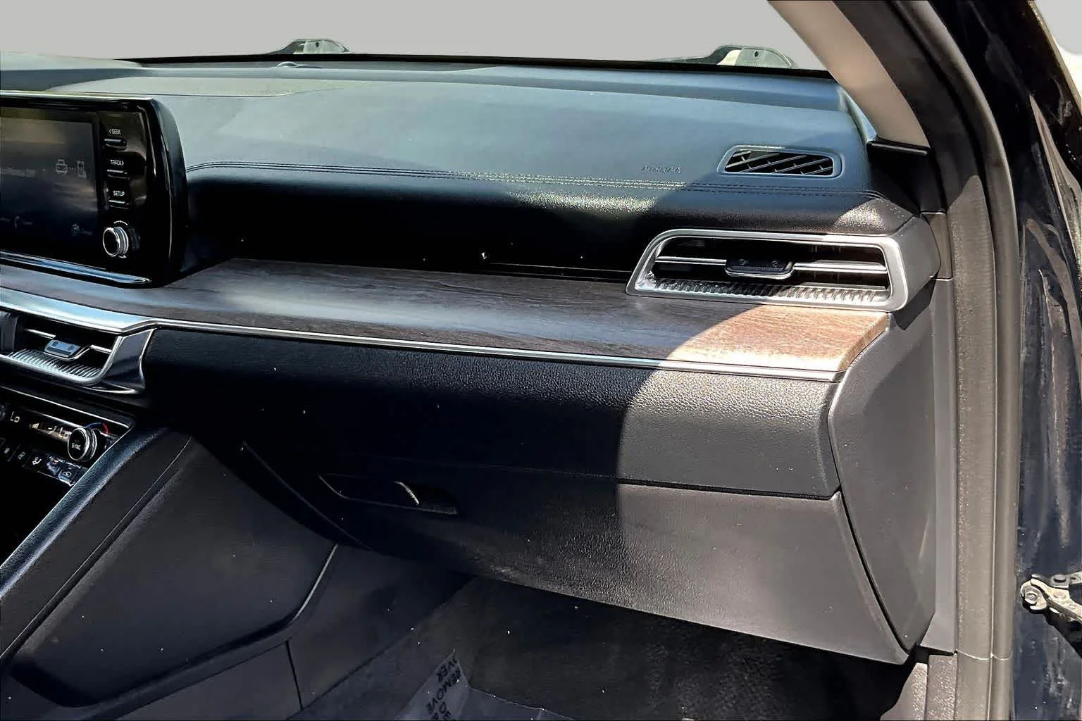 Used 2021 Ebony Black Kia EX image 34