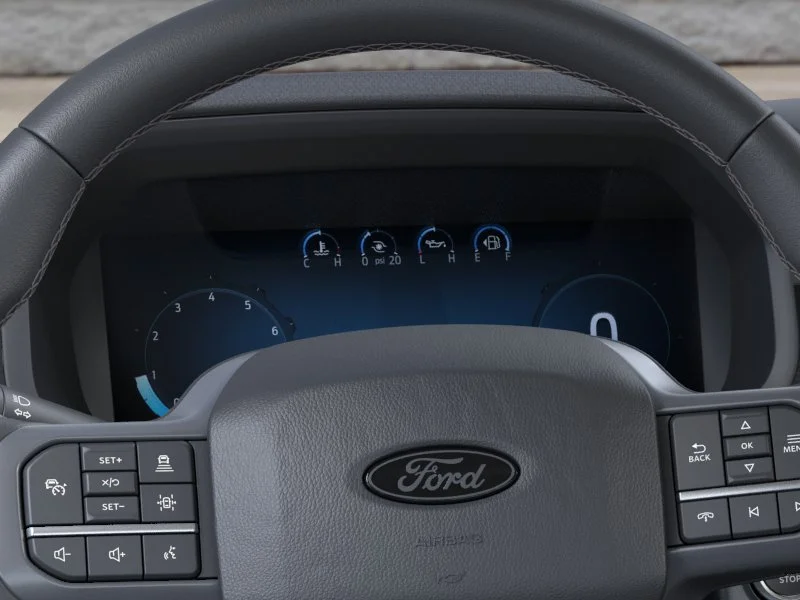 New 2025 Oxford White Ford XLT image 13